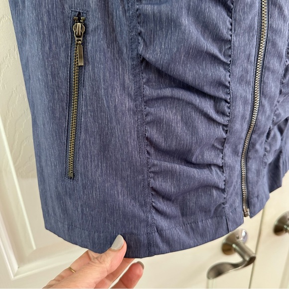 Chico’s Zenergy Vest Pants 2pc Set - Picture 4 of 12